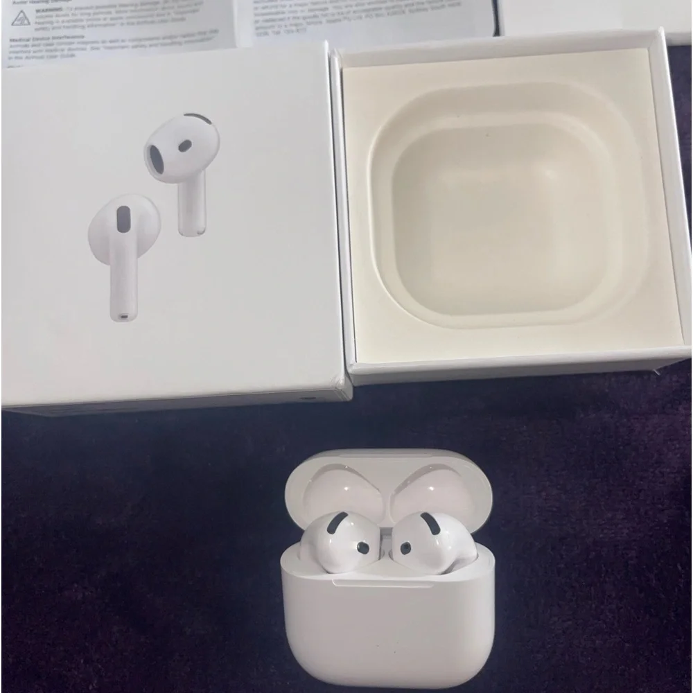 Apple AirPods 4 active noise cancellation